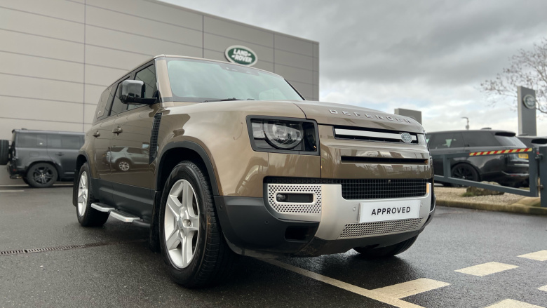 Land Rover Defender 3.0 D250 SE 110 5dr Auto Diesel Estate